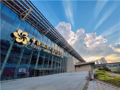 致力于为您提供独一无二的奢华会所体验 致力于为您提供独一无二的奢华会所体验